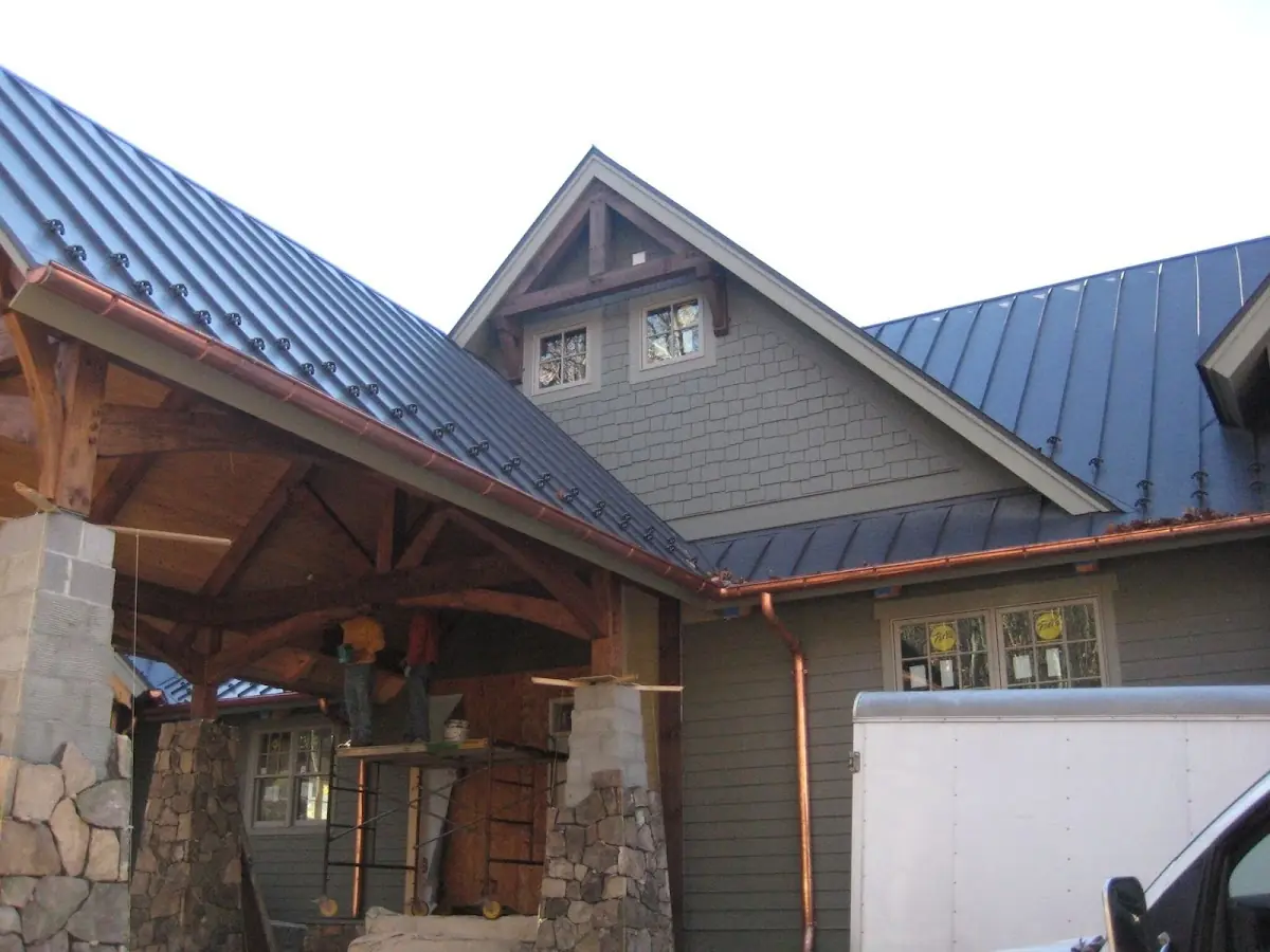 Craftsman Roofing team delivering quality roofing work in Shenandoah